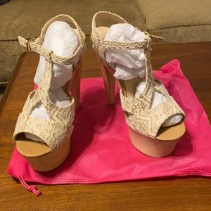 Sexy heels!